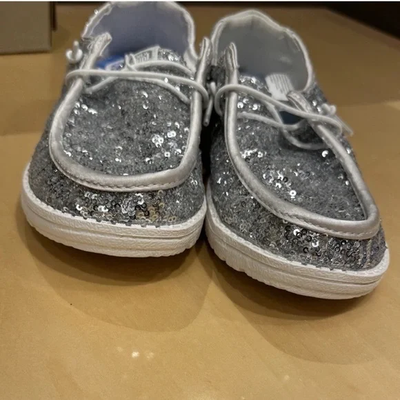 Hey Dude Womens Wendy Sequin Slip-On Shoes NWT SIZE 7 - Picture 6 of 8